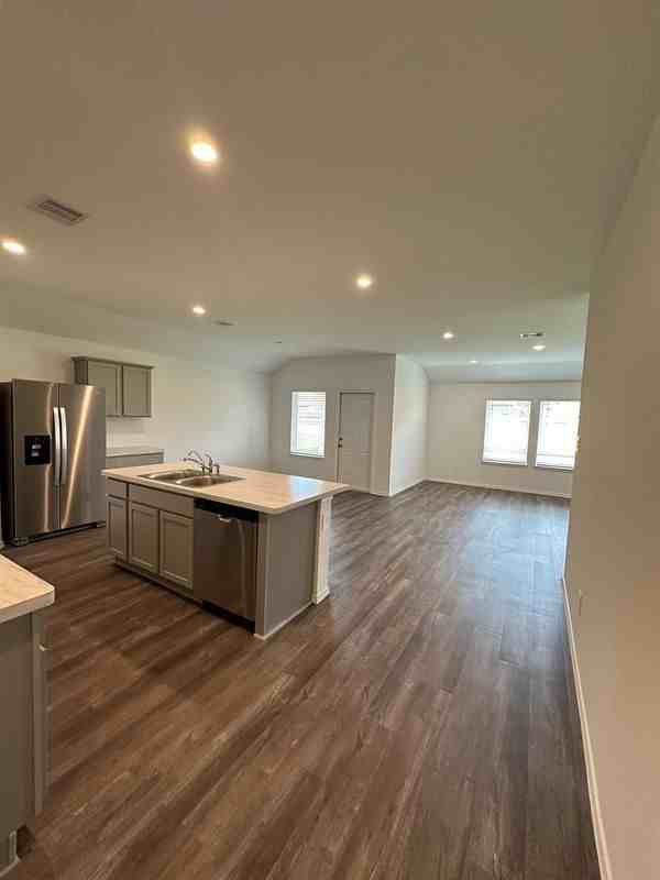 16962 Twisted Seagrass Ln - Photo 7 of 26