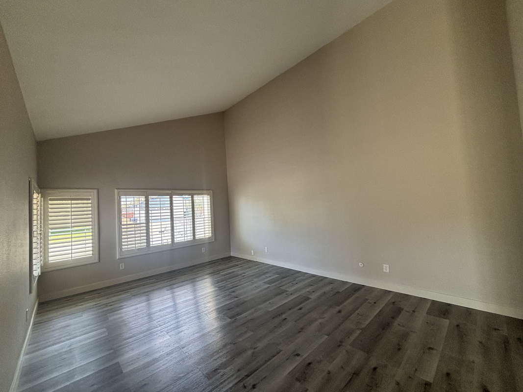 1059 Buena Vista Way - Photo 5 of 19
