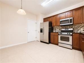 13361 Marrywood Ct - Photo 7 of 18