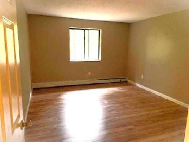 1375 Bodwell Rd ##28 - Photo 5 of 7