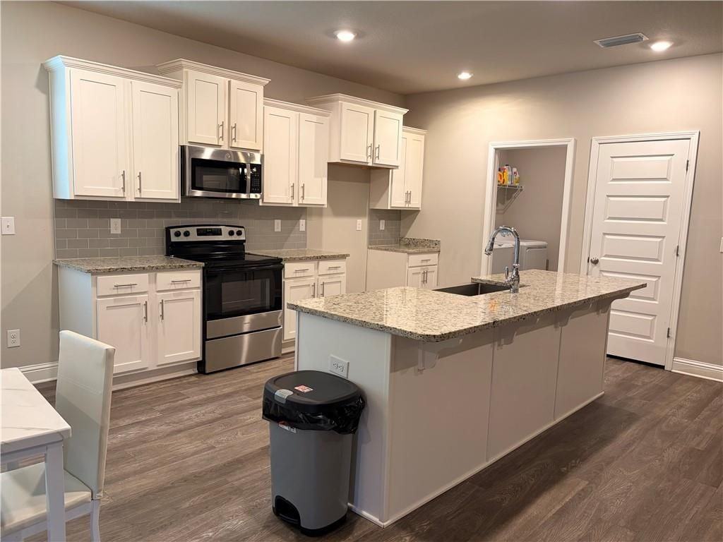 10551 Sand Dune Ave - Photo 5 of 49