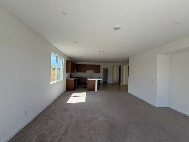 35454 Price St - Photo 3 of 20