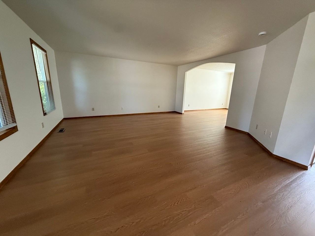 17040 Sw Cambridge Dr - Photo 2 of 14