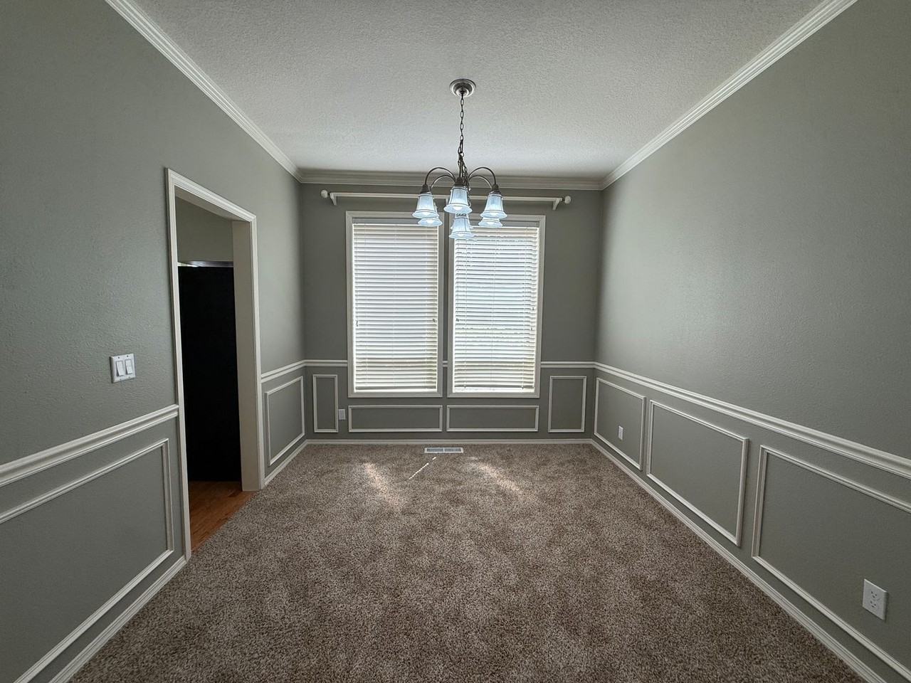 12540 Nw Brimpton Ct - Photo 4 of 25