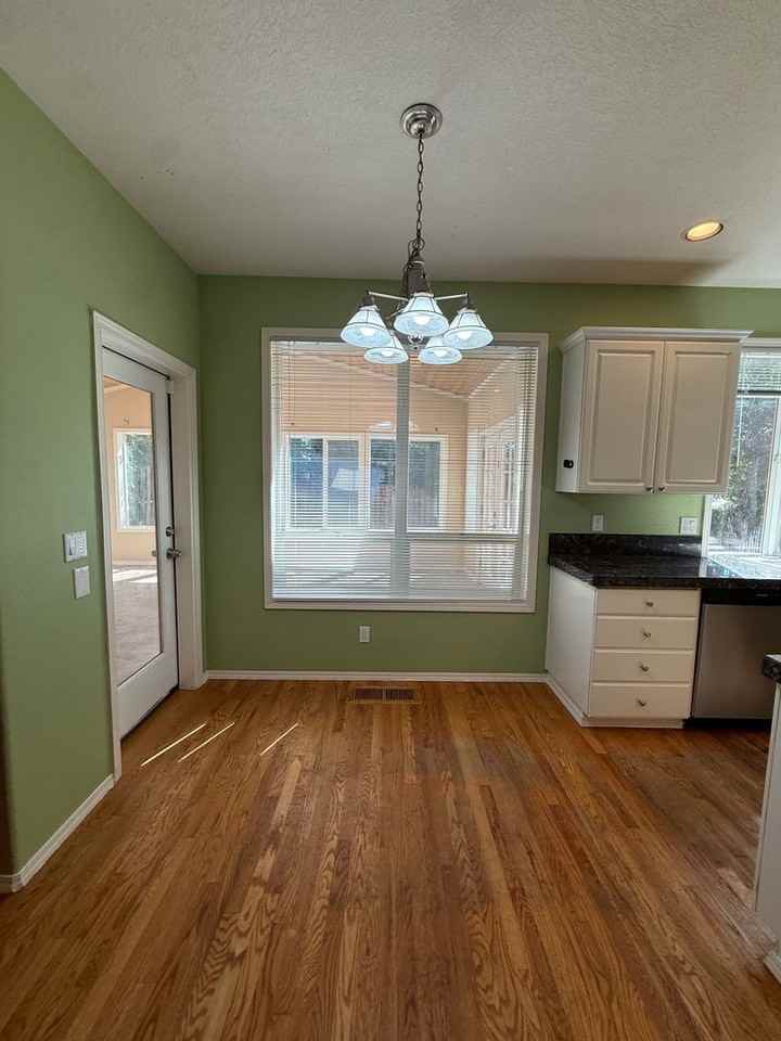 12540 Nw Brimpton Ct - Photo 7 of 25