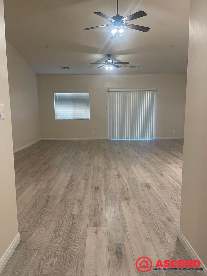 5302 Ciudad Nuevo Dr - Photo 3 of 15