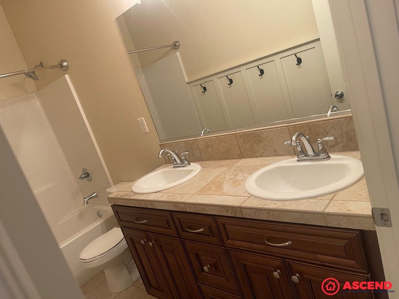 5302 Ciudad Nuevo Dr - Photo 6 of 15