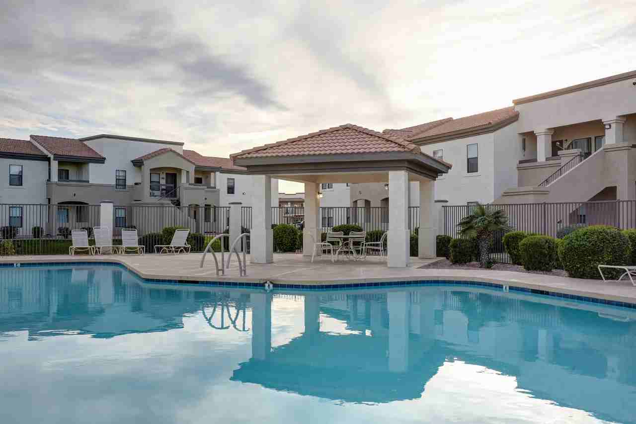 San Martin Apartments - Photo 2 of 16