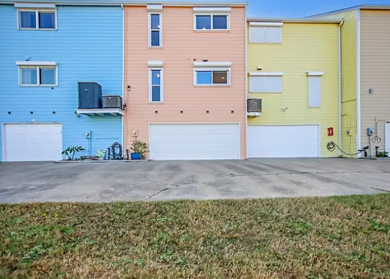 8316 Seawall Blvd #5 - Photo 5 of 28