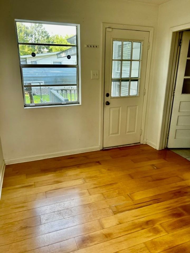 107 Esplanade Ave - Photo 2 of 18