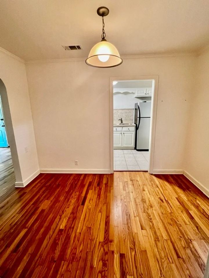 107 Esplanade Ave - Photo 4 of 18