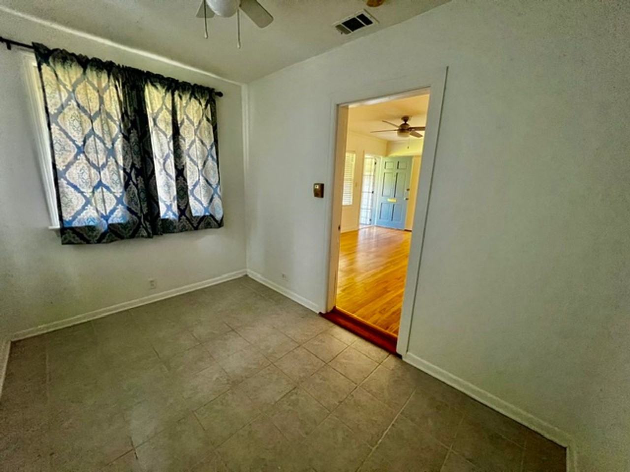 107 Esplanade Ave - Photo 7 of 18
