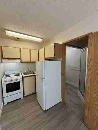 1504 56 Street #424 - Photo 3 of 10