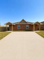 featured image of 1413 Sw Bishop Rd