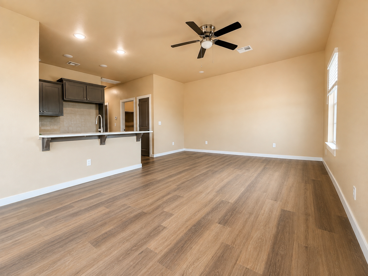 1413 Sw Bishop Rd - Photo 4 of 11
