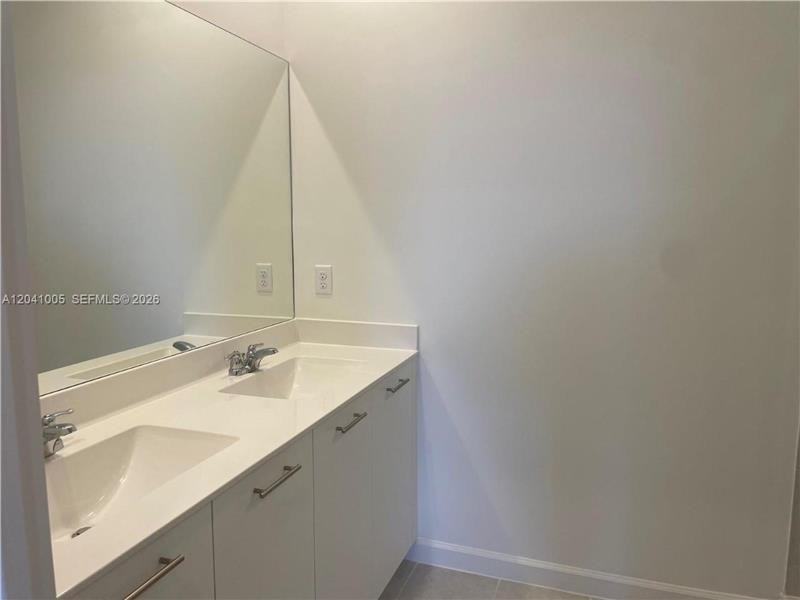 12612 Nw 22nd Pl #12612 - Photo 3 of 10