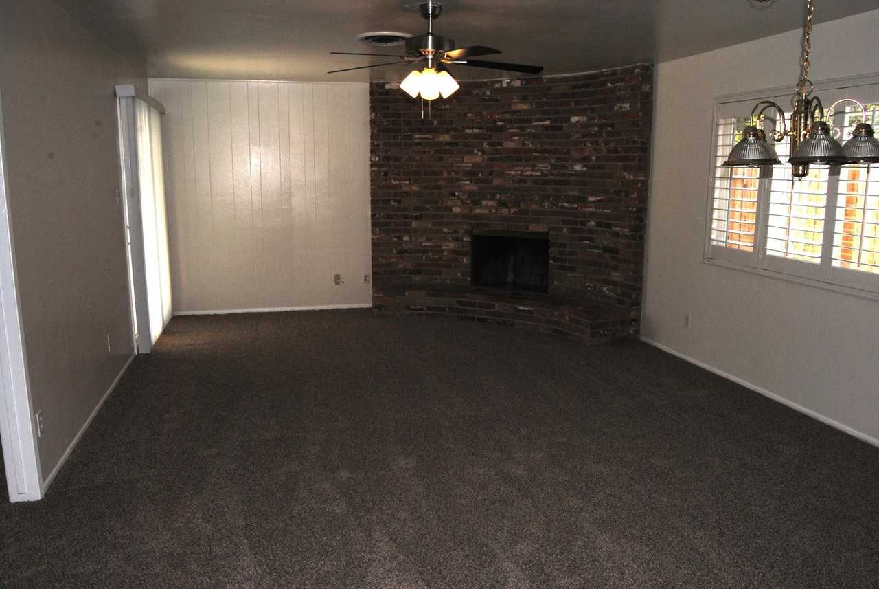 500 Plato Ct - Photo 3 of 17