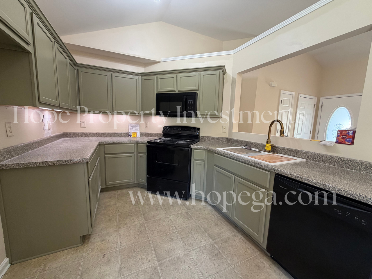 105 Margaret Way - Photo 4 of 19