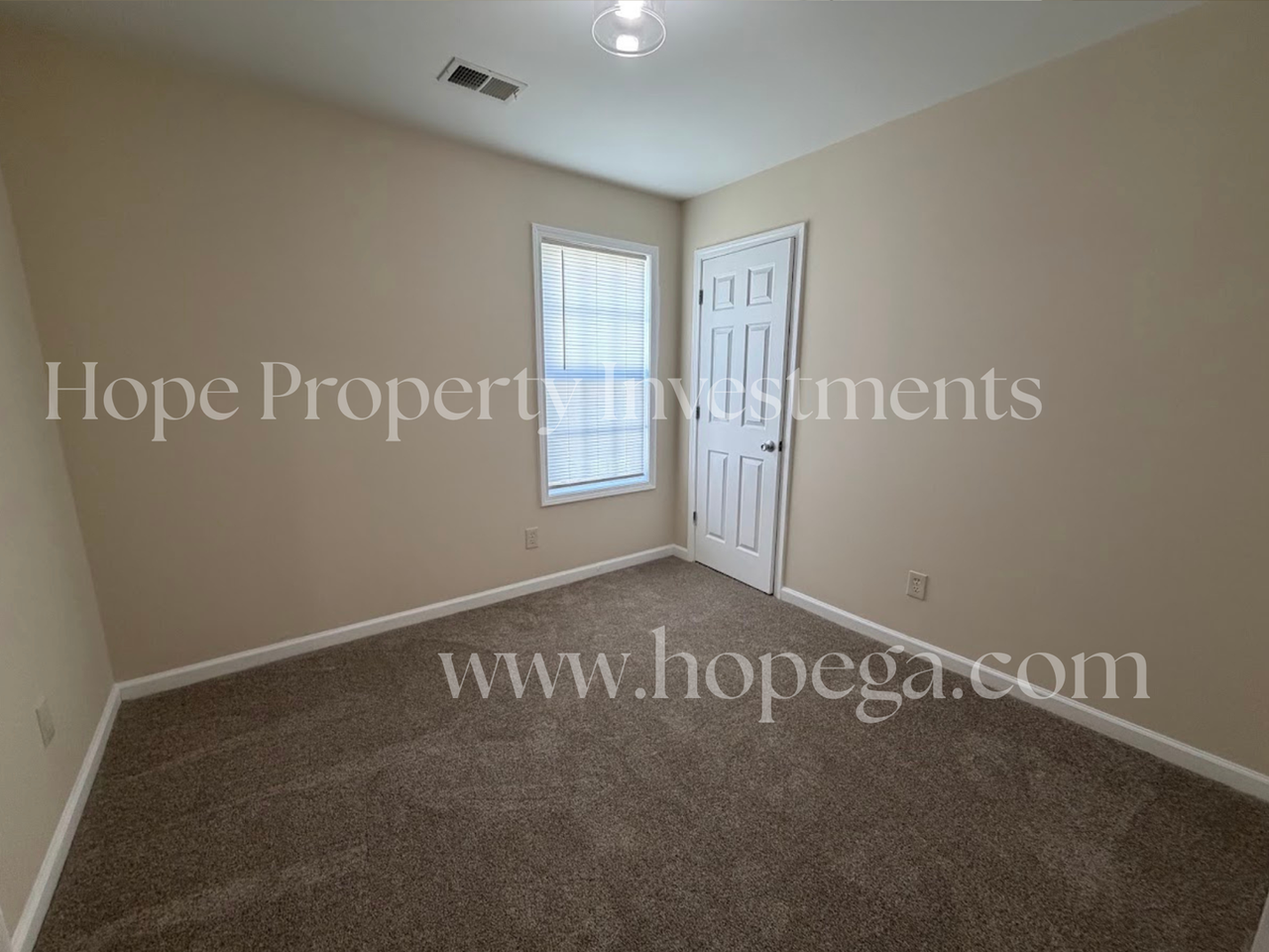 105 Margaret Way - Photo 6 of 19