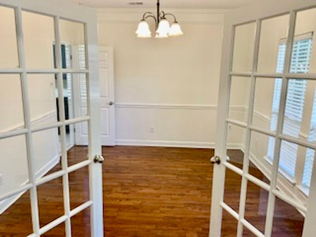1124 Sewannee Ct - Photo 4 of 19