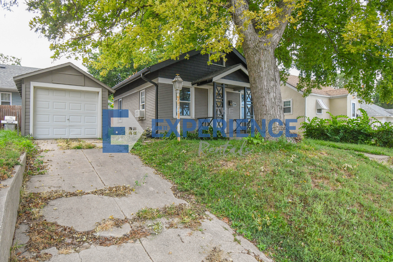 334 N Covell Ave - Photo 4 of 23