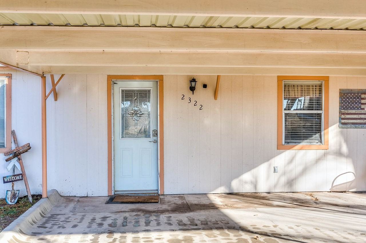 2322 Fishermans Rd - Photo 6 of 36