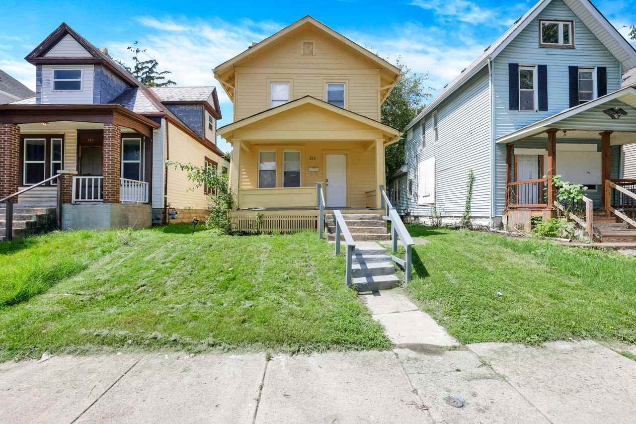 151 S Eureka Ave - Photo 3 of 29