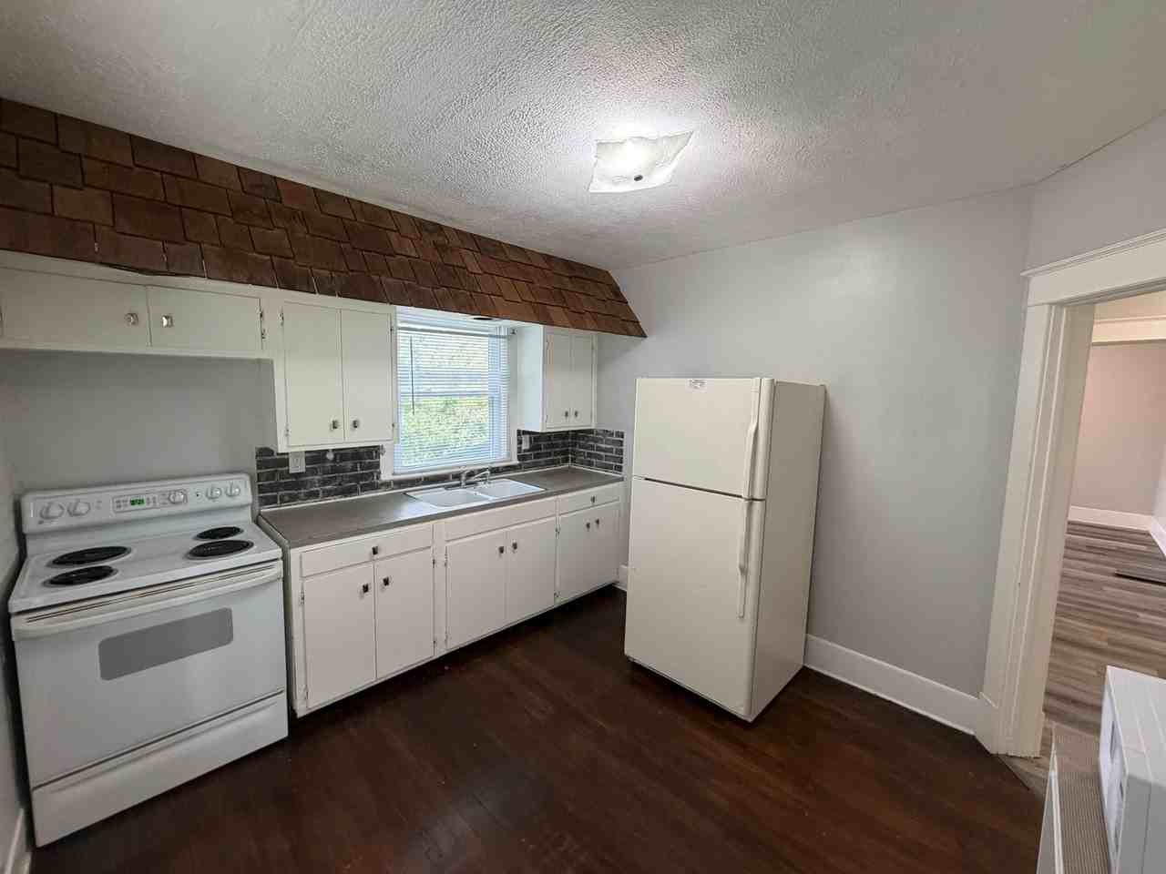 2841 N 45th St - Photo 2 of 18