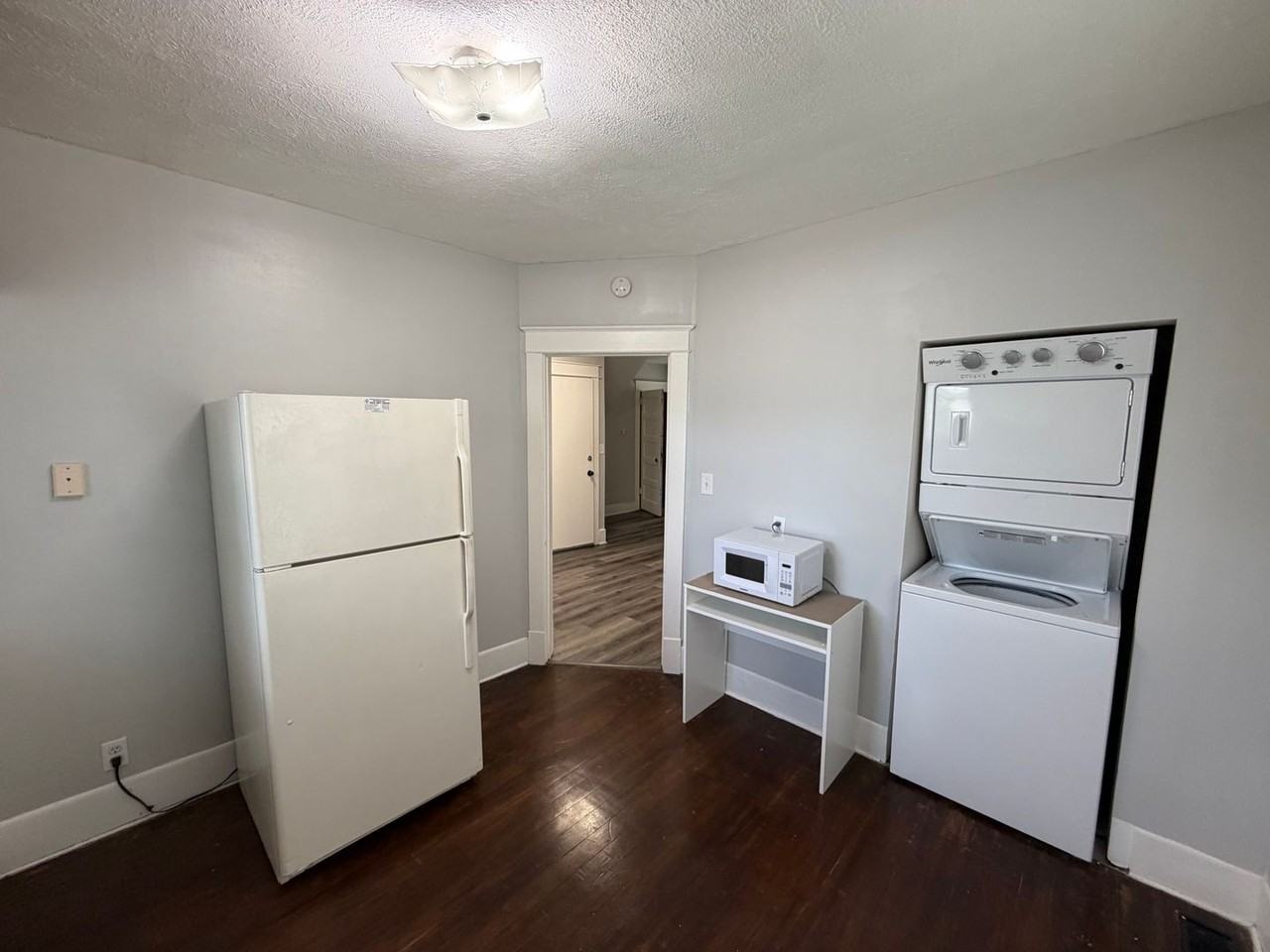2841 N 45th St - Photo 3 of 18