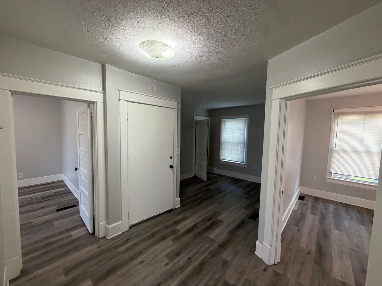 2841 N 45th St - Photo 4 of 18