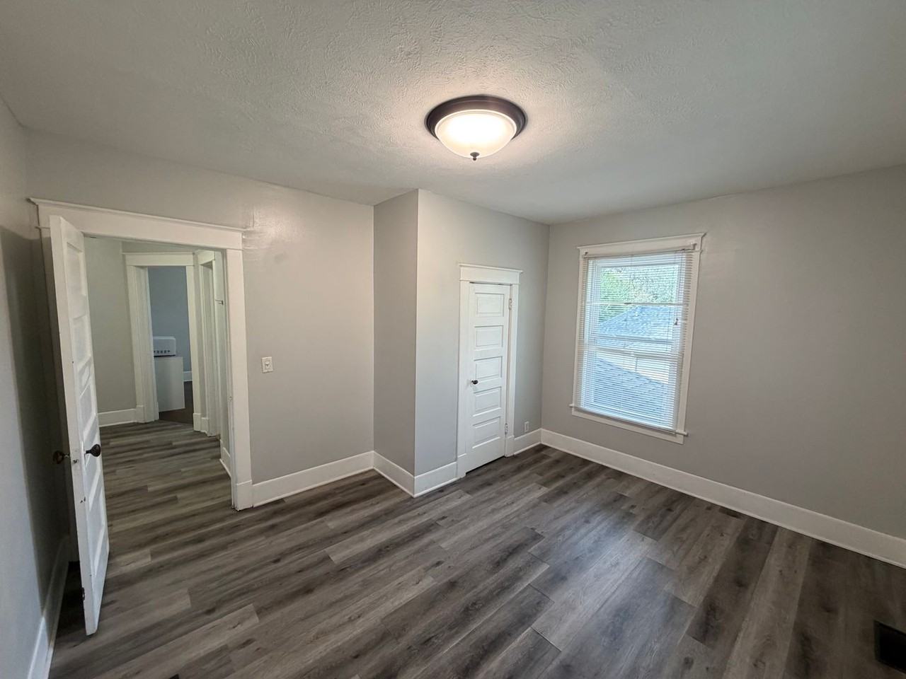 2841 N 45th St - Photo 6 of 18