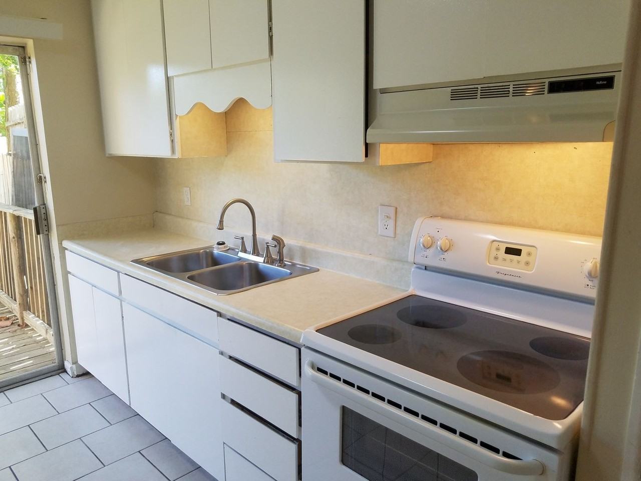 7220 Poinciana Dr #B - Photo 2 of 11