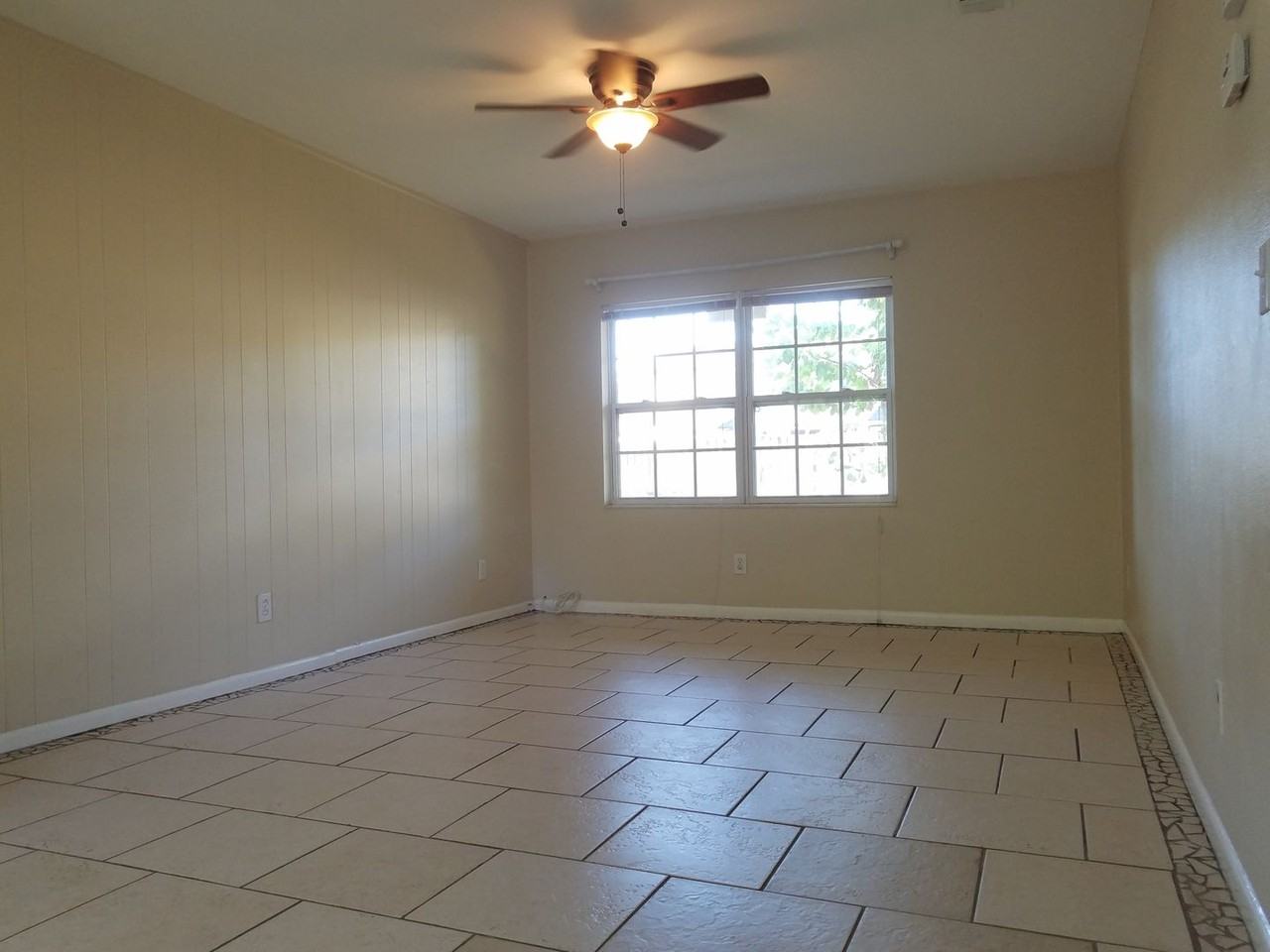 7220 Poinciana Dr #B - Photo 5 of 11
