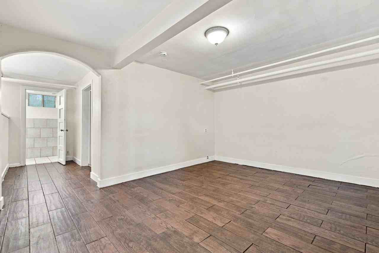 3140B Sheridan Blvd - Photo 4 of 27