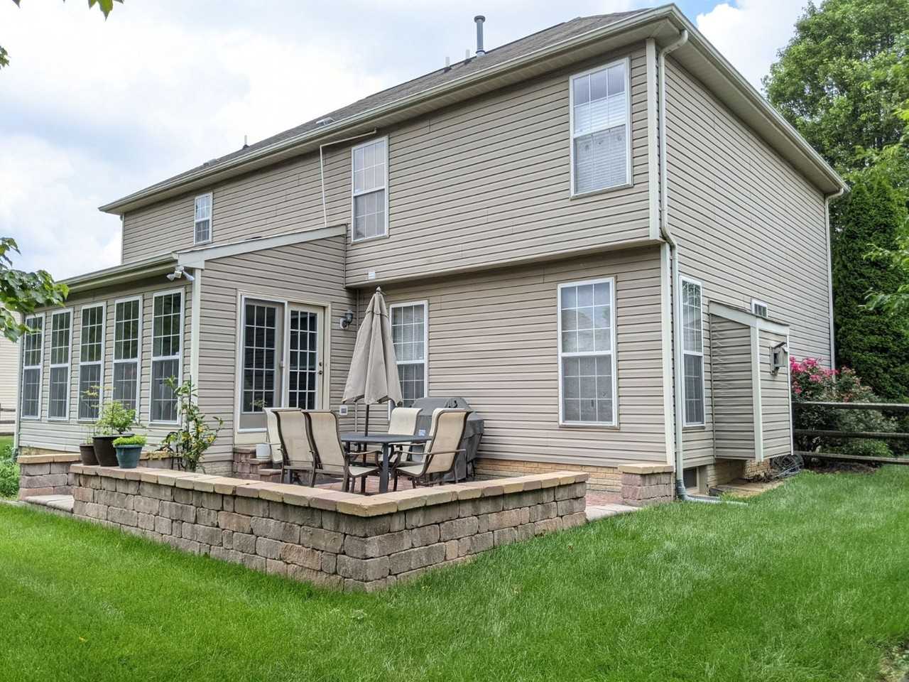 403 Mcclellan Dr - Photo 5 of 50