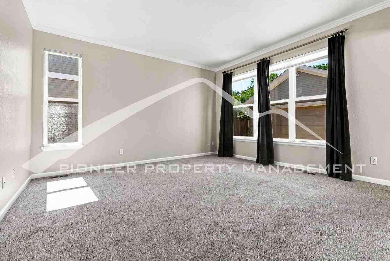 7978 E Vassar Dr - Photo 7 of 35