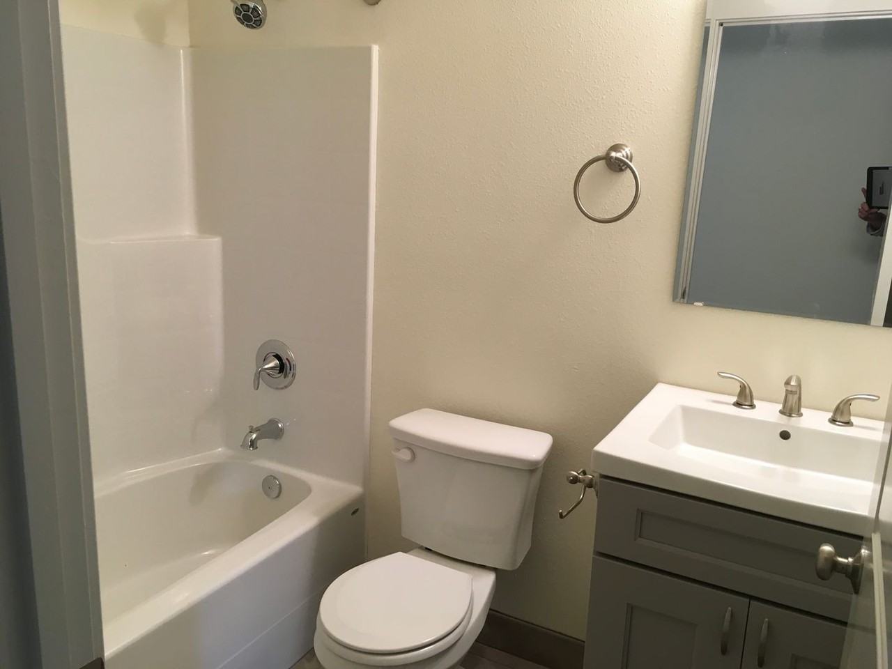 651 State St - Photo 7 of 10