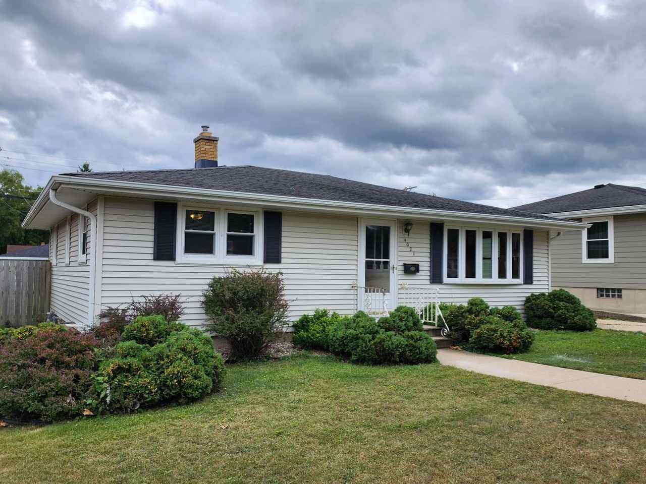 4021 Harding Rd - Photo 2 of 32