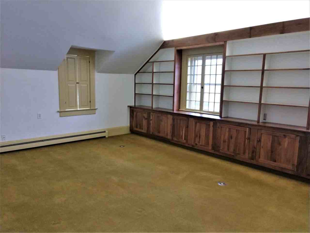 206 W Clinton St - Photo 5 of 8