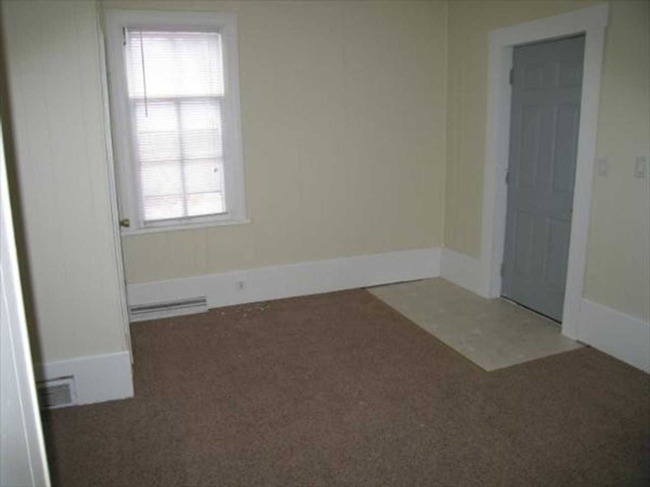 2608 N Bartlett Ave - Photo 7 of 8