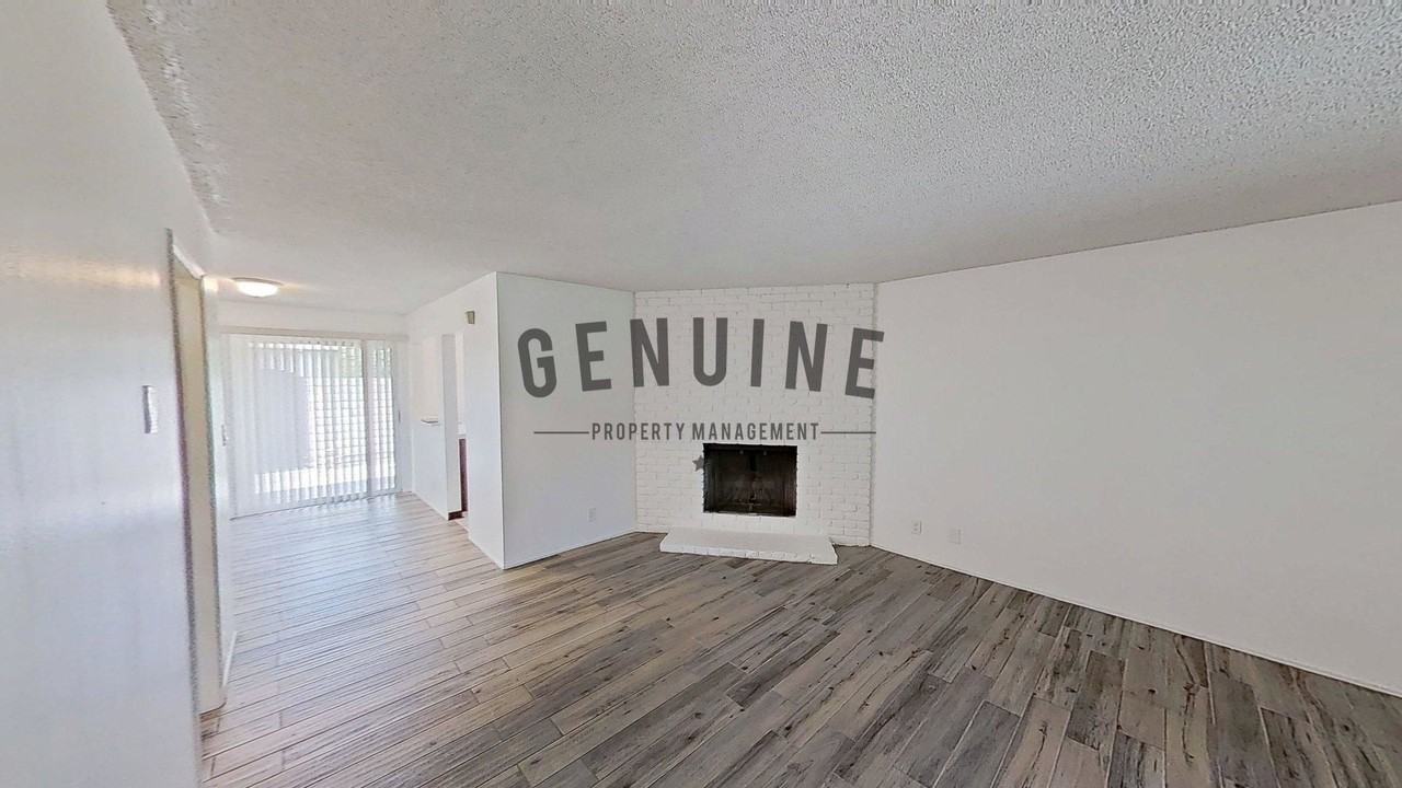1107 W Memory Ln - Photo 5 of 43