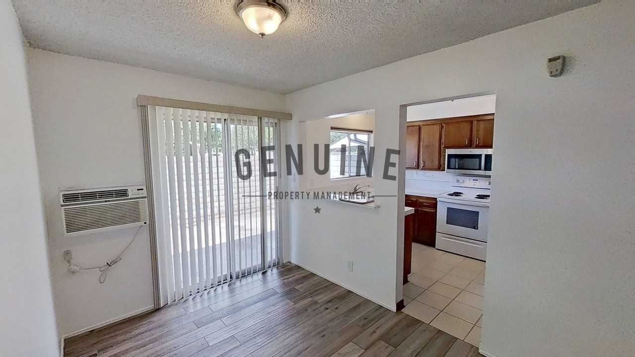 1107 W Memory Ln - Photo 7 of 43