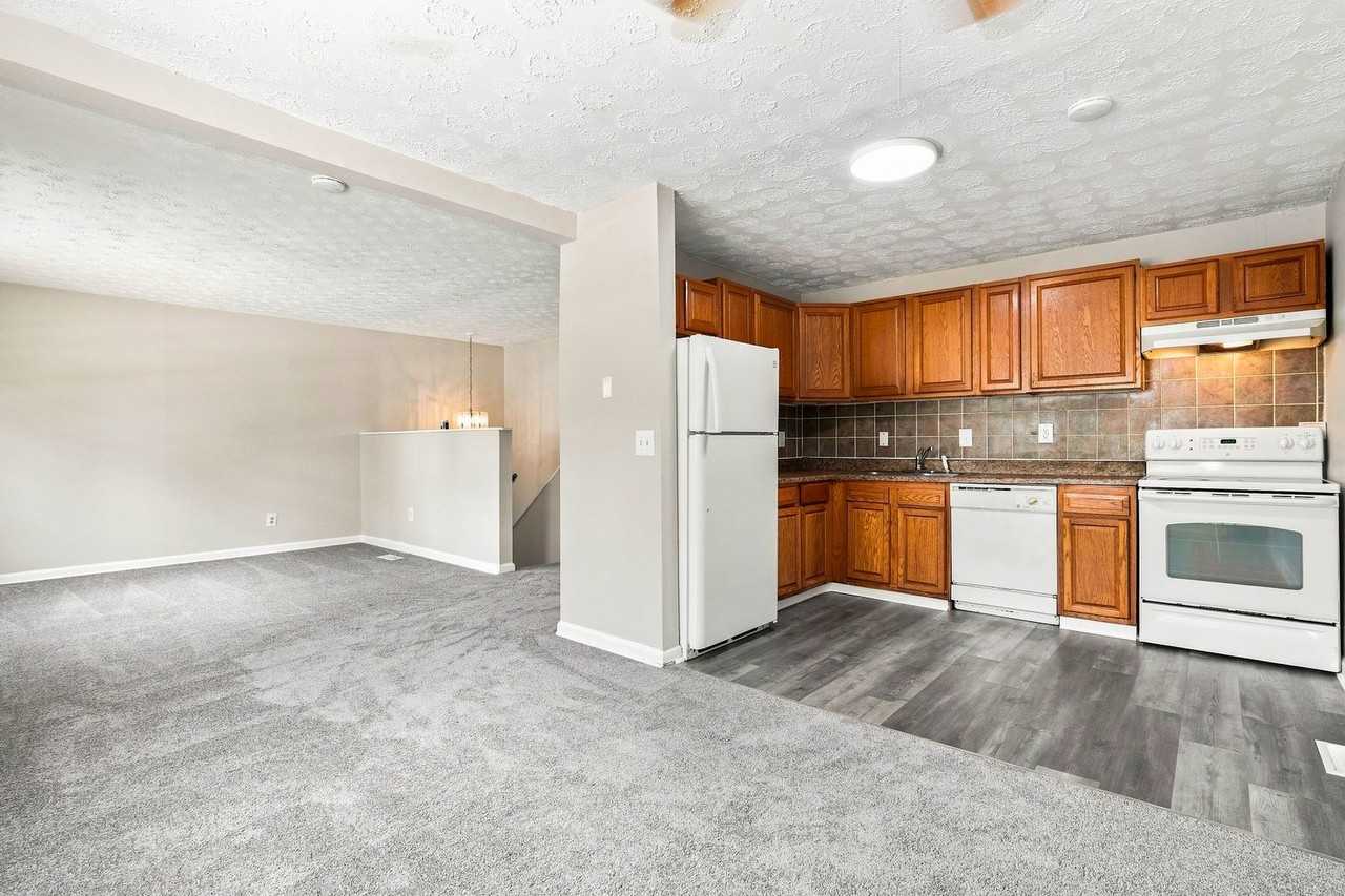 1813 E 26th Ave - Photo 4 of 10