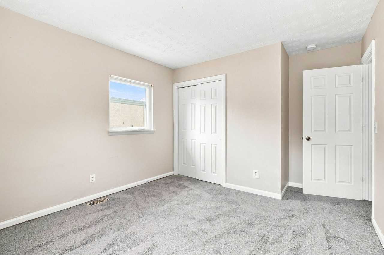 1813 E 26th Ave - Photo 6 of 10