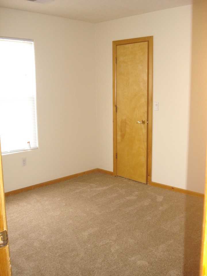 6124 Nassif Ct Nw - Photo 4 of 8