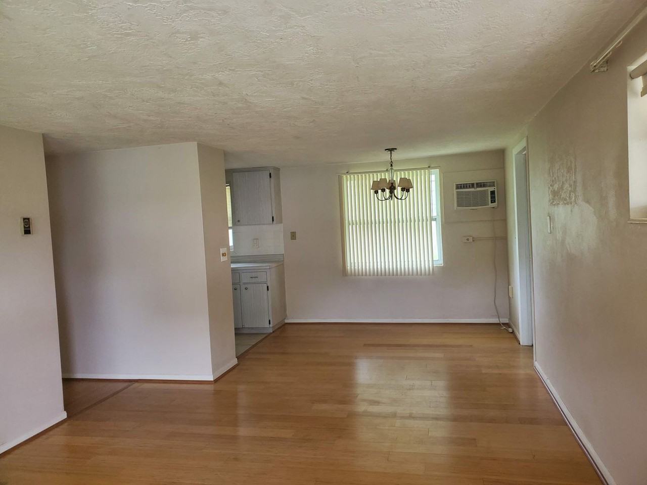 12 Taft St - Photo 2 of 13