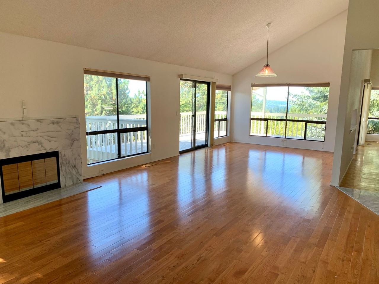 13611 Se 56th Pl - Photo 3 of 17