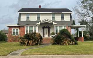 featured image of 1742 Bilbo St
