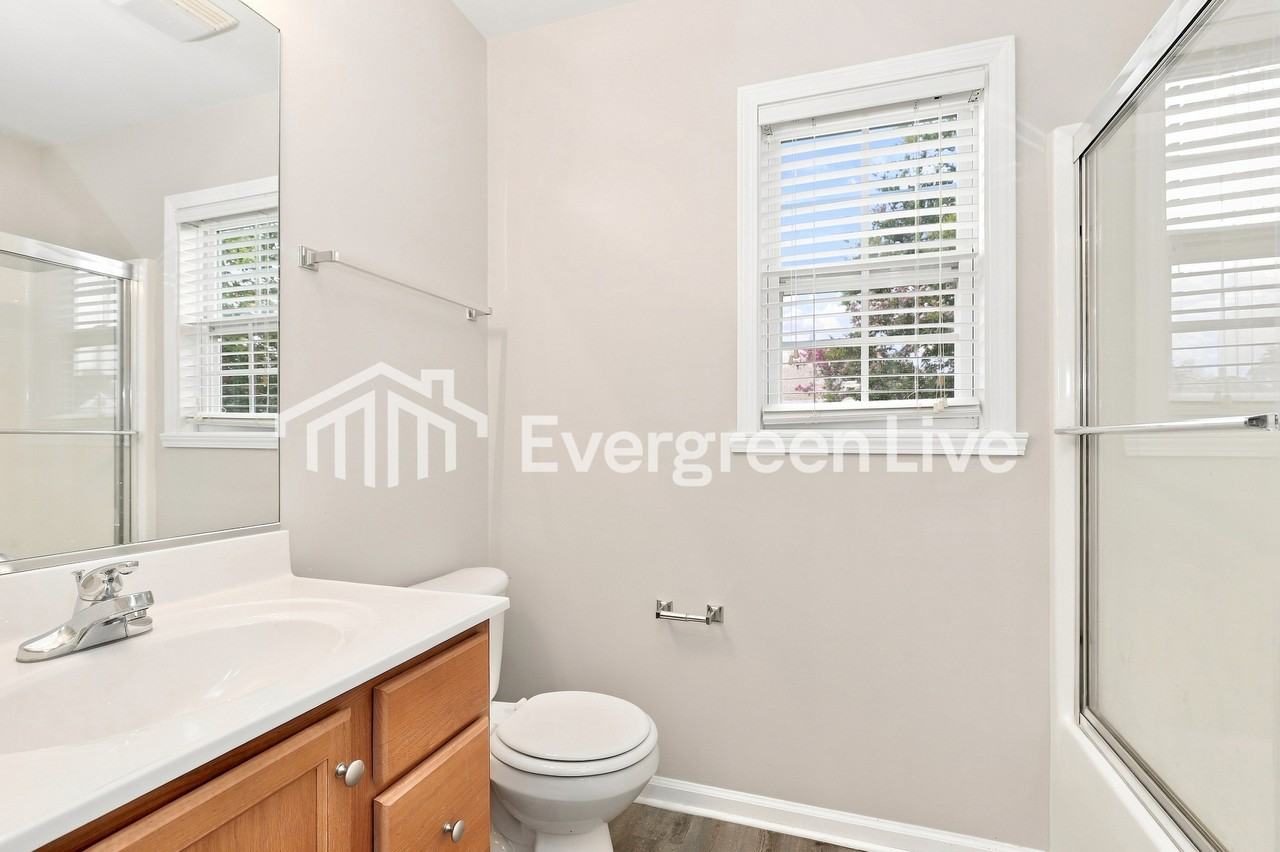 5707 Sycamore Glen Rd - Photo 7 of 10