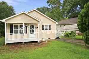 featured image of 2824 Lomond St